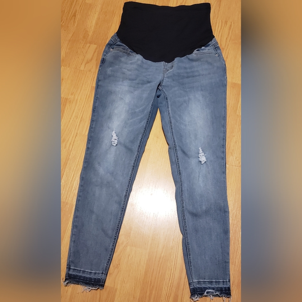 Maternity size Small jeans